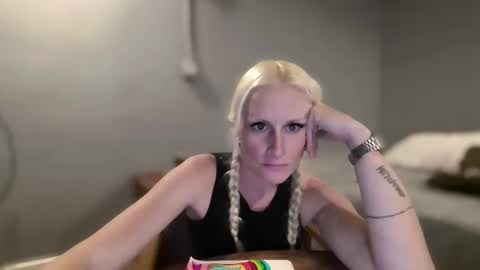 Snapshot of slip_inslide chatting on 12.03.25 slip_inslide online show from 12.03.25