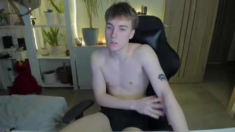 Mila online show from 02.11.25
