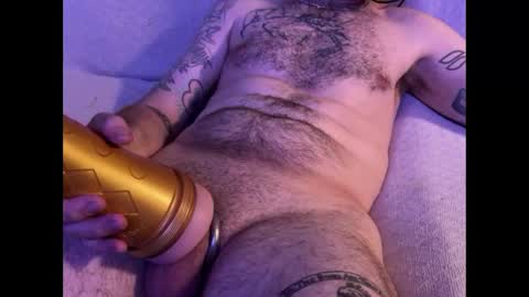 Snapshot of slipperyrichard_420 chatting on 12.17.24 slipperyrichard_420 online show from 12.17.24