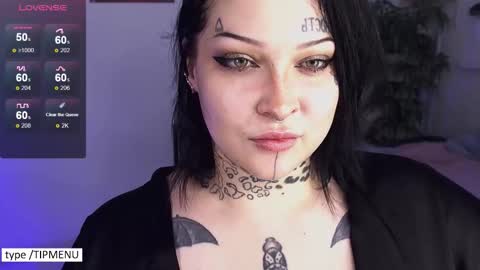 Snapshot of slobbergirl chatting on 12.21.25 Kira Khanina online show from 12.21.25