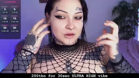 Snapshot of slobbergirl chatting on 01.13.26 Kira Khanina online show from 01.13.26