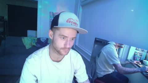 Snapshot of slomoblendz chatting on 03.12.25 slomoblendz online show from 03.12.25