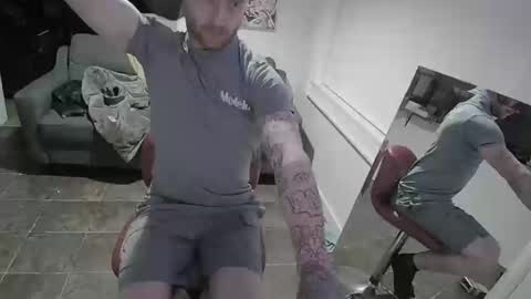 Snapshot of slomoblendz chatting on 03.12.25 slomoblendz online show from 03.12.25