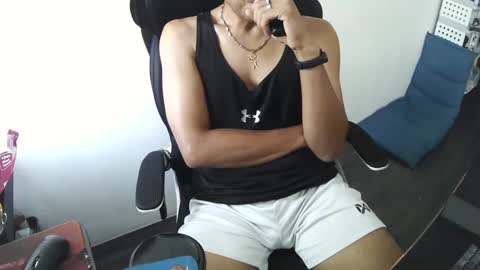 Snapshot of slothfully chatting on 02.23.25 slothfully online show from 02.23.25