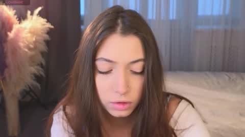 Snapshot of slow_flower chatting on 11.24.25 Emilia online show from 11.24.25