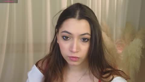 Snapshot of slow_flower chatting on 02.10.26 Emilia online show from 02.10.26