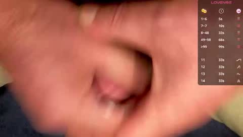 Snapshot of slowi___ chatting on 12.03.25 Slowi online show from 12.03.25