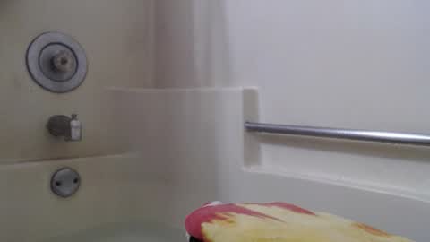 Snapshot of slum_daddy chatting on 11.26.25 Slum Daddy online show from 11.26.25