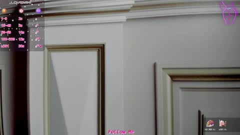 Paola  online show from 01.14.25