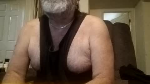 Snapshot of slutbreeze101 chatting on 06.24.26 slutbreeze101 online show from 06.24.26