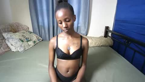 slutty_baddie online show from 11.28.25