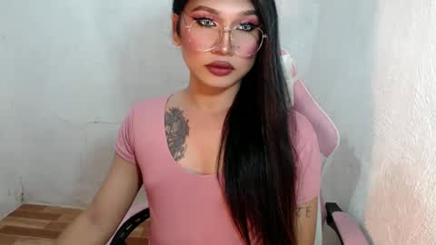  Lovie  online show from 01.25.25