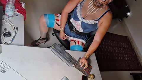 sluttygina1 online show from 06.19.26
