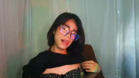 sluttypatotie online show from 10.17.25