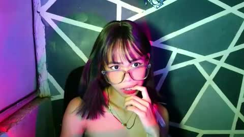 Snapshot of sluttypatotie chatting on 04.30.26 sluttypatotie online show from 04.30.26