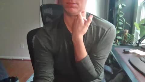 Snapshot of sluttyputtyxxx chatting on 11.04.25 sluttyputtyxxx online show from 11.04.25