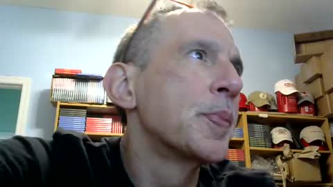 Snapshot of sluttyslave81 chatting on 07.05.26 sluttyslave81 online show from 07.05.26