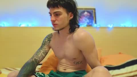 Snapshot of sly_gus chatting on 02.12.26 Gus online show from 02.12.26