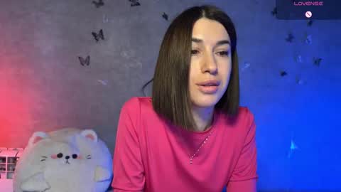 Snapshot of smaillev chatting on 02.05.26 Melani online show from 02.05.26