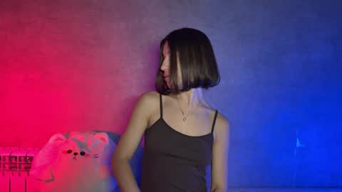 Snapshot of smaillev chatting on 02.25.26 Melani online show from 02.25.26