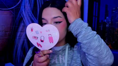 Mariana Torres online show from 12.07.24