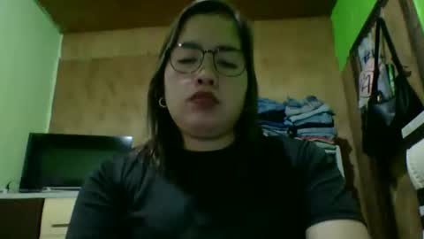 Snapshot of small_boobs59 chatting on 11.21.25 Lovewella online show from 11.21.25