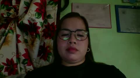 Snapshot of small_boobs59 chatting on 12.01.25 Lovewella online show from 12.01.25