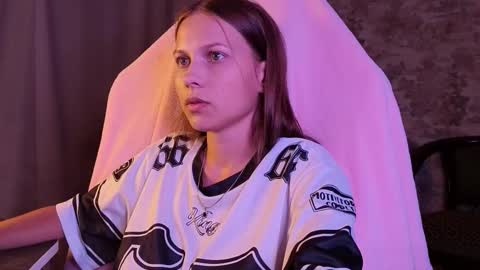 Emma online show from 09.08.25