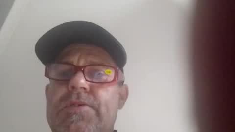 Snapshot of smalleyick69a chatting on 12.14.24 smalleyick69a online show from 12.14.24