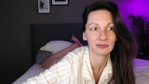 Snapshot of smalltittsbigsoul chatting on 03.03.25 Anna no bbbbybybbabebyy just Anna. And dont call me mom please. online show from 03.03.25
