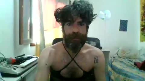 Snapshot of smile3555 chatting on 03.18.26 willy online show from 03.18.26