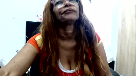 Snapshot of smilet_milf chatting on 07.15.26 Smileth online show from 07.15.26