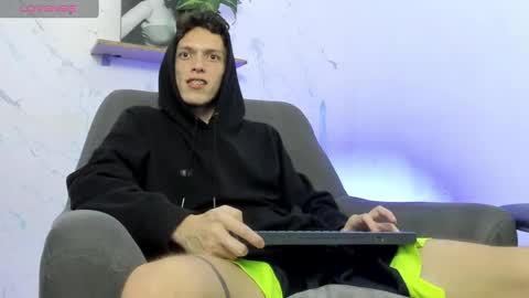 Snapshot of smitgrey chatting on 01.15.25 SMIT online show from 01.15.25