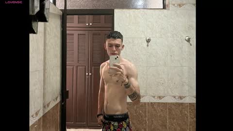 Snapshot of smitgrey chatting on 10.10.25 SMIT online show from 10.10.25