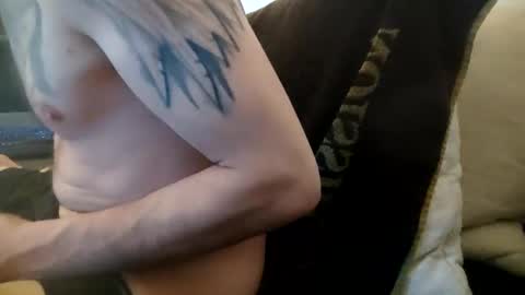 Snapshot of smokeandwatching chatting on 03.07.25 Smokeandwatching online show from 03.07.25