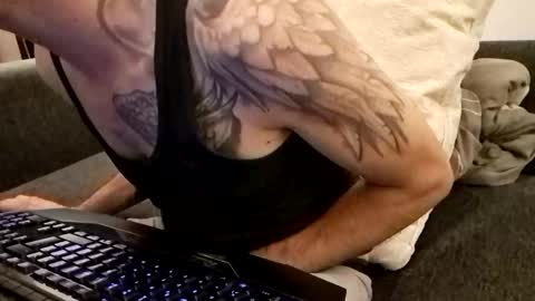 Snapshot of smokeandwatching chatting on 09.21.25 Smokeandwatching online show from 09.21.25