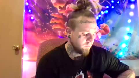 Snapshot of smokebluntafterblunt chatting on 12.21.24 smoke online show from 12.21.24