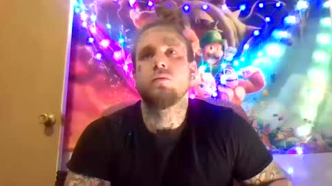 Snapshot of smokebluntafterblunt chatting on 01.10.25 smoke online show from 01.10.25