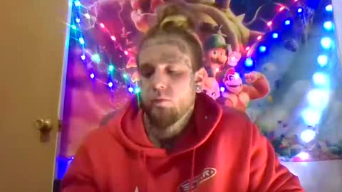 Snapshot of smokebluntafterblunt chatting on 01.12.25 smoke online show from 01.12.25