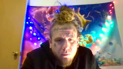 Snapshot of smokebluntafterblunt chatting on 02.05.25 smoke online show from 02.05.25