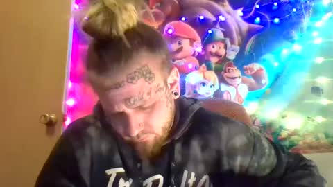 Snapshot of smokebluntafterblunt chatting on 02.11.25 smoke online show from 02.11.25