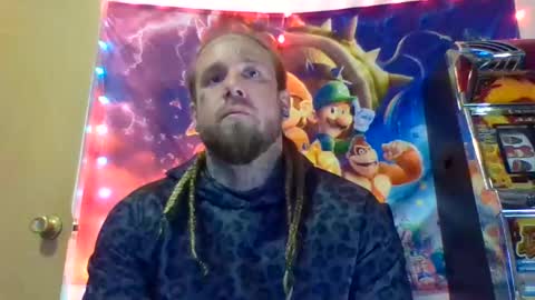 Snapshot of smokebluntafterblunt chatting on 10.30.25 smoke online show from 10.30.25