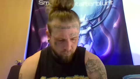 Snapshot of smokebluntafterblunt chatting on 05.14.26 smoke online show from 05.14.26