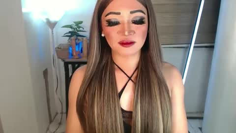 Snapshot of smokeprincess chatting on 02.19.25 Amanda online show from 02.19.25