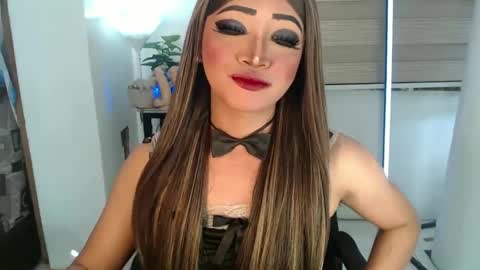 Snapshot of smokeprincess chatting on 02.25.25 Amanda online show from 02.25.25