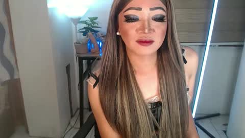 Snapshot of smokeprincess chatting on 03.09.25 Amanda online show from 03.09.25