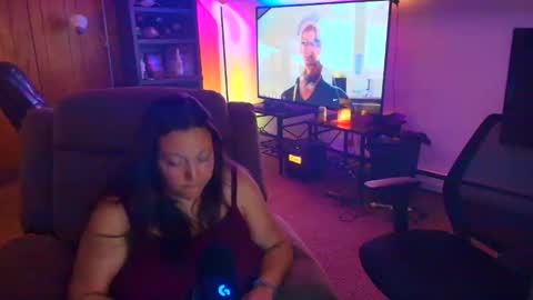 Snapshot of smokewithus2519 chatting on 10.30.25 Come Smoke With Us online show from 10.30.25