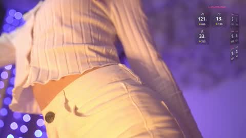 Snapshot of smolsonja chatting on 02.12.26 Sonja online show from 02.12.26