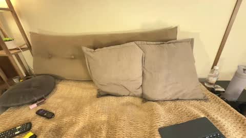 Snapshot of smonkedup chatting on 10.29.25 Carolina online show from 10.29.25