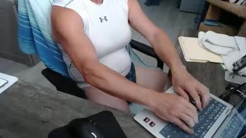 Snapshot of smoothbtm7 chatting on 04.11.26 smoothbtm7 online show from 04.11.26